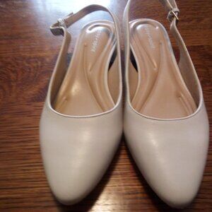 easy spirit  7 1/2 sling back